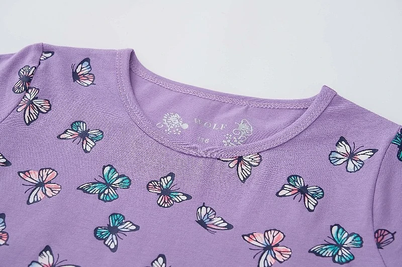 Dívčí šaty kr.r. Wolf S2514 fialové s motýly