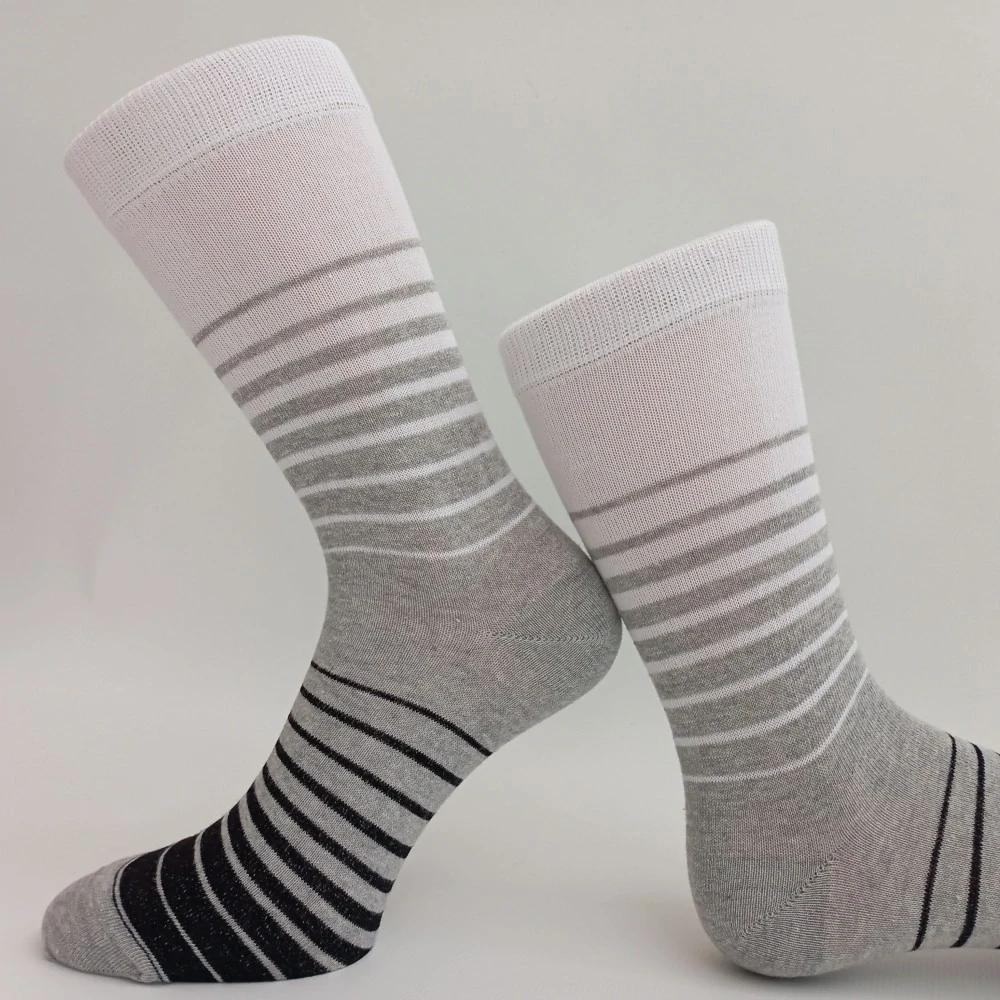 Barevné dívčí a dámské ponožky Trepon Laura bílé