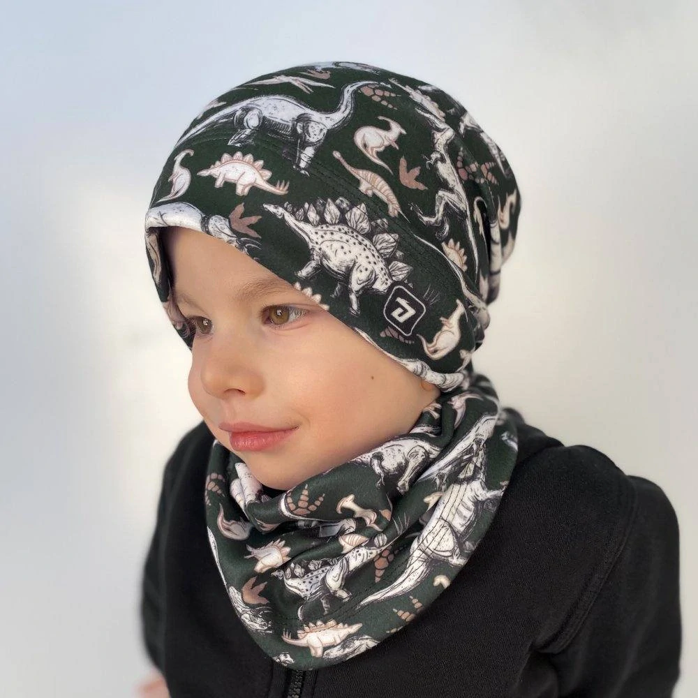 Flísová čepice Dráče Yetti - vzor 23 - tmavě zelená - dino