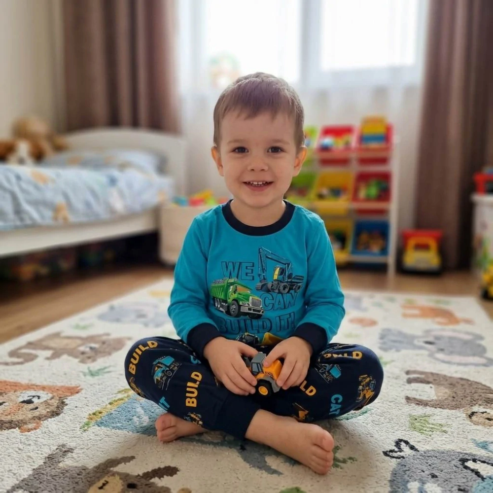 Chlapecké bavlněné pyžamo Kugo MP1751 modré s bagrem