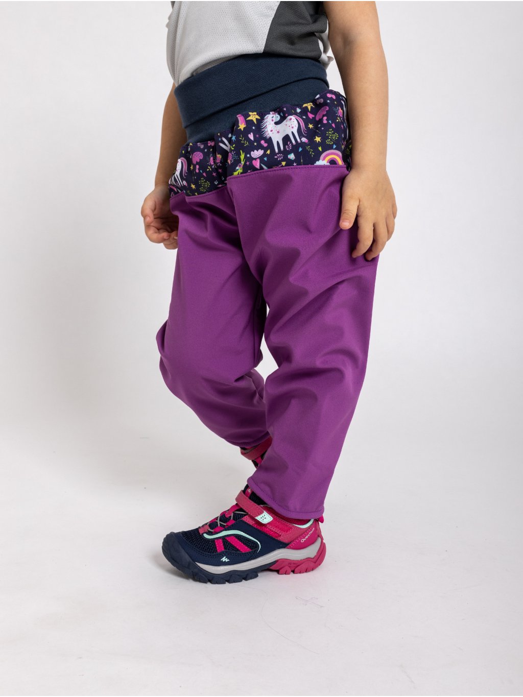 UNUO Batolecí softshellové kalhoty s fleecem Basic, ostružinová jednorožci