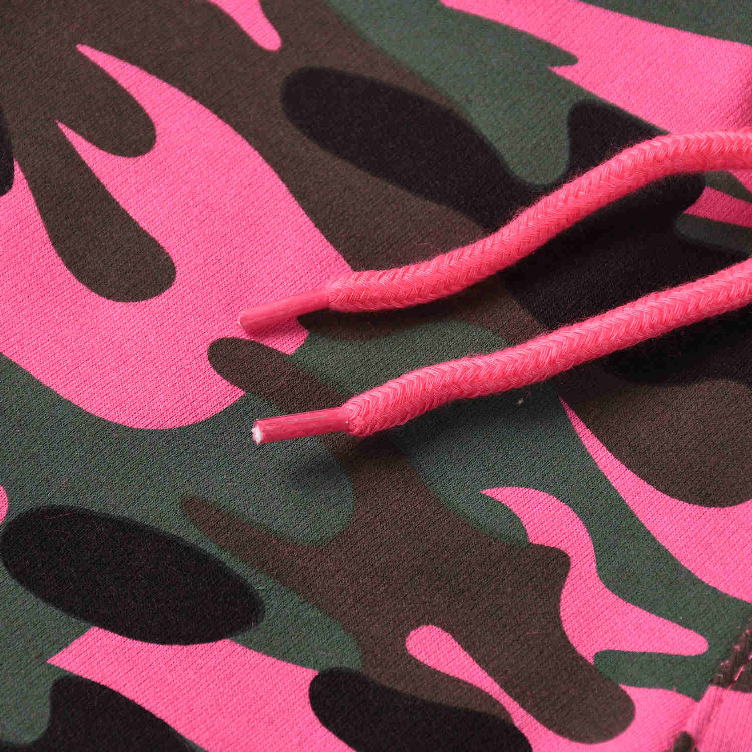 Dívčí maskáčové kraťasy KUGO TM6216, růžový maskáč