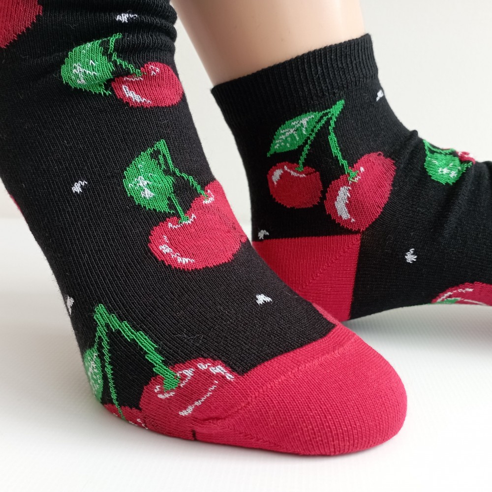 TREPON Dámské kotníkové ponožky Třešně, černé