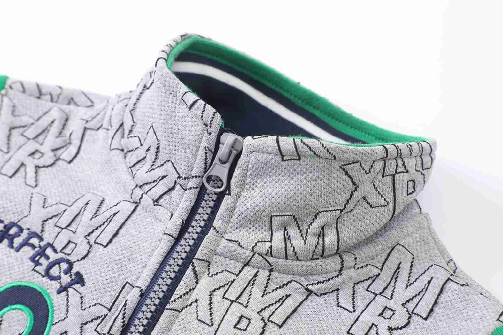 Teplá chlapecká mikina Kugo FM0362 šedá / zelené rukávy