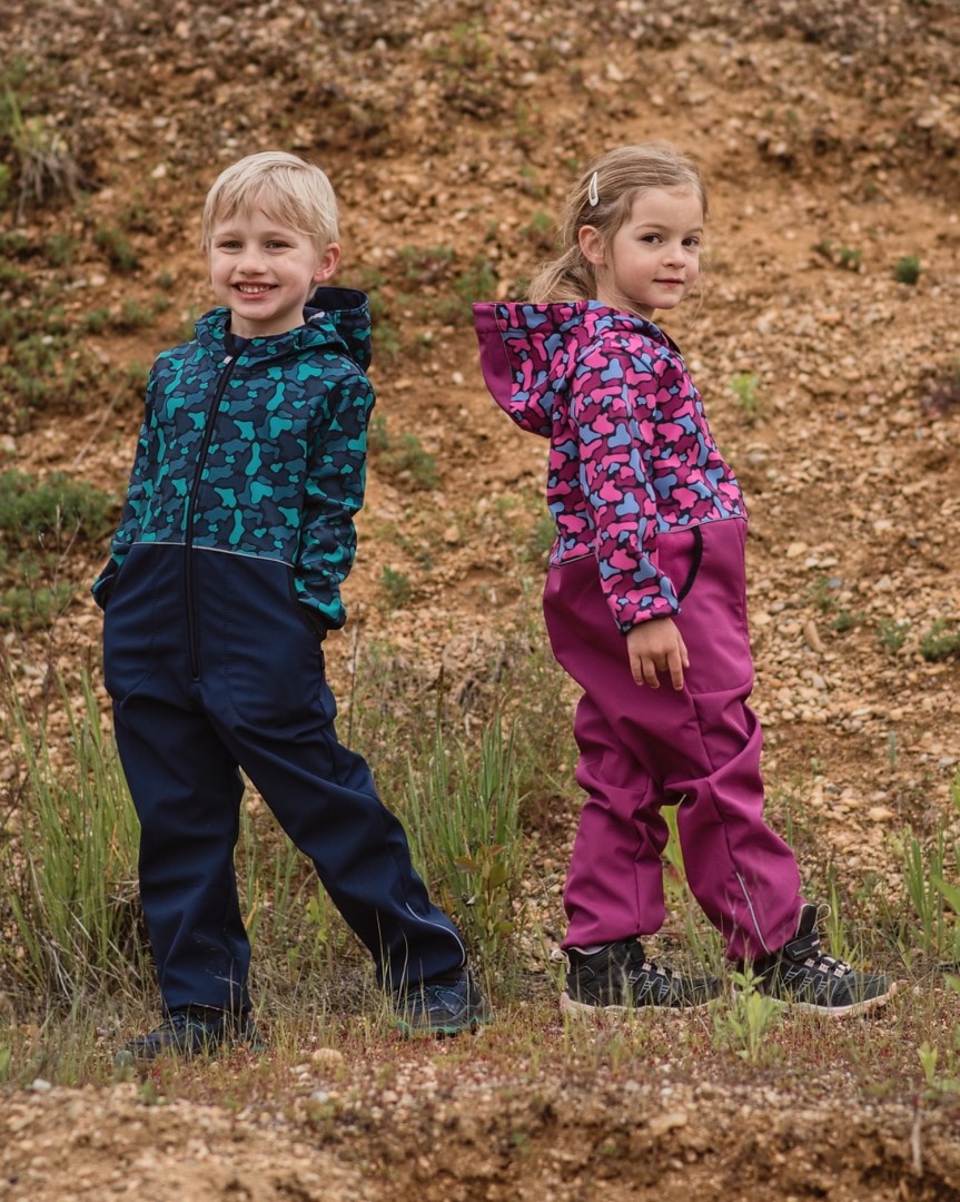 JOŽÁNEK Dětská softshellová kombinéza, zelený maskáč
