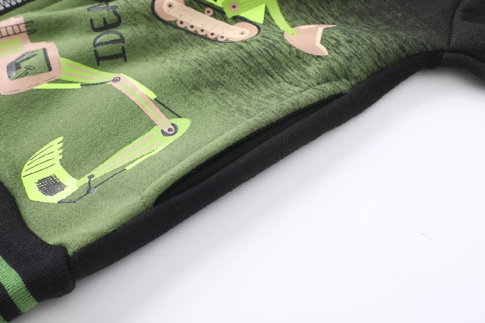 Teplá chlapecká mikina Kugo FM0363 černá / zelená