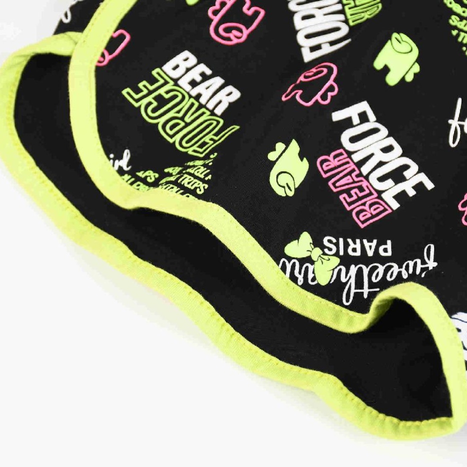 Dívčí kraťasy KUGO TM6210, černé se zelenou