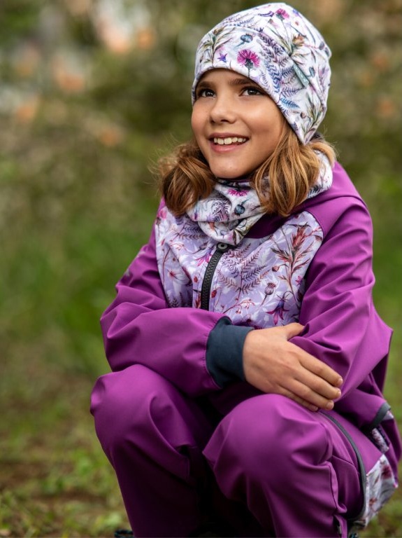 UNUO Dětská fleecová čepice Sport, louka s konvalinkami