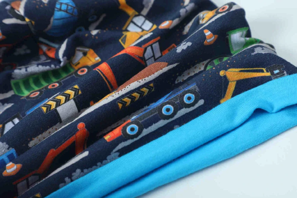 Chlapecká jarní/podzimní čepice Kugo CF5625 – stavební stroje