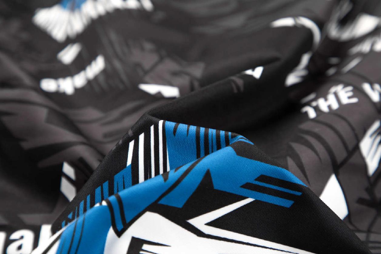 Chlapecká zimní bunda KUGO FB3802, černá s modrou