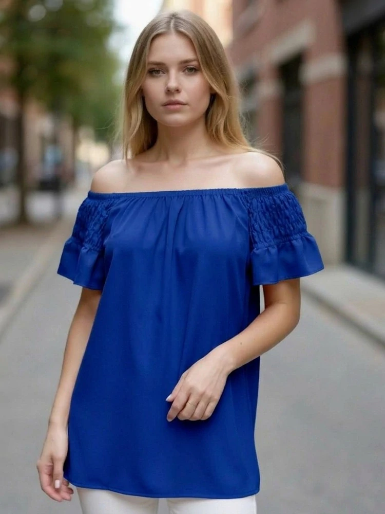 Vzdušná halenka s volánky a žabičkovými rukávy černá