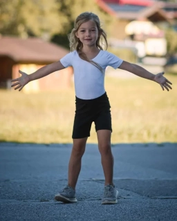 Dětské krátké legíny Jožánek, černé