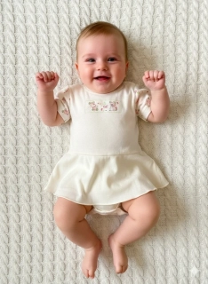 Kojenecké body se sukýnkou Ewa Plastuš krémové