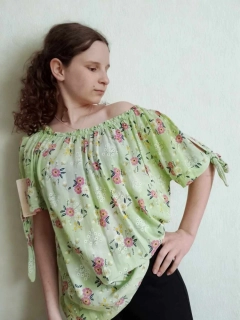 Dámská bavlněná halenka Anička zelená s kvítky