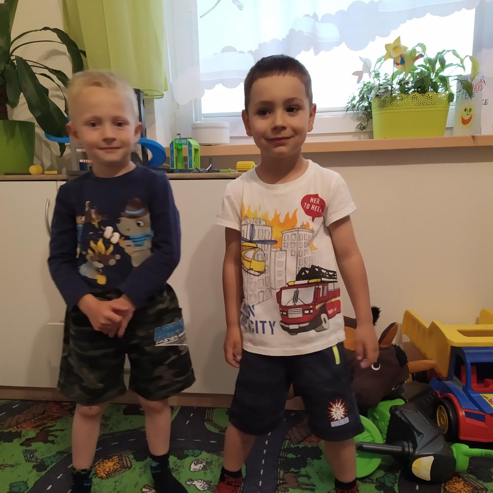 Spokojení zákazníci s kraťasy Wolf a Kugo